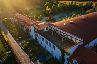 Hotel 4-gwiazdkowy w województwie mazowieckim - Santa Natura Resort&SPA z nowoczesnym zapleczem konferencyjnym