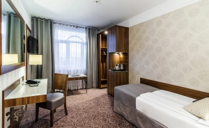 Hotel Lord **** Warsaw Airport Hotel **** / 3