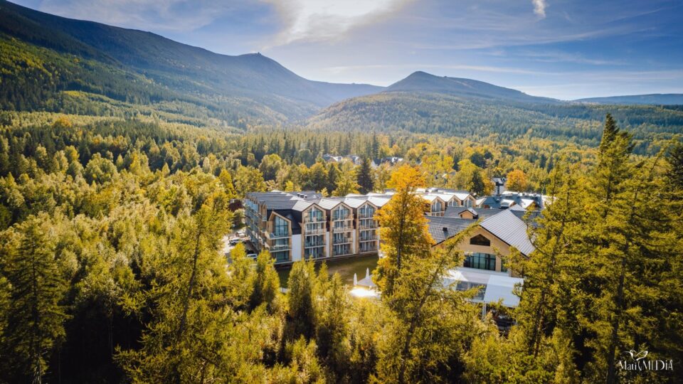 Trendy w MICE według Green Mountain Hotel – jak firmy łączą konferencje z karkonoską turystyką?