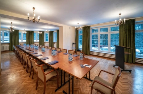 Sala konferencyjna Sala konferencyjna (Pan Tadeusz) w Zespół Pensjonatów Dolina Białego Zakopane