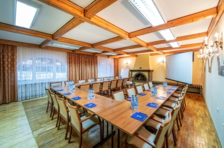 Sala konferencyjna Sala konferencyjna 2 (Telimena) kominkowa w Zespół Pensjonatów Dolina Białego Zakopane