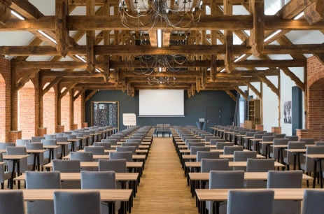 Sala konferencyjna Stodoła w Ostoja Chobienice Siedlec