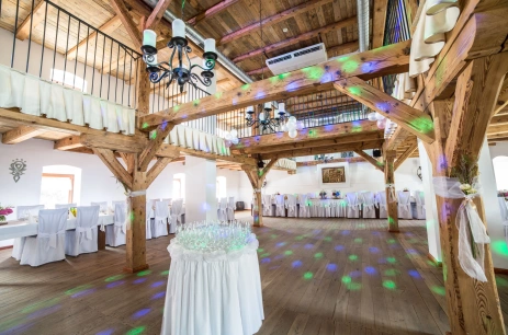 Sala konferencyjna Sala biesiadna, dwupoziomowa w Hotel Zamkowy Młyn - Krapkowice Krapkowice