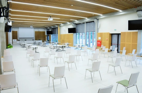 Sala konferencyjna Sala A w Centrum Konferencyjno-Wystawienniczym w Centrum Konferencyjno-Wystawiennicze Instytutu Badawczego Leśnictwa Warszawa