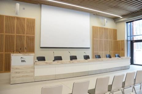Sala konferencyjna Sala A w Centrum Konferencyjno-Wystawienniczym w Centrum Konferencyjno-Wystawiennicze Instytutu Badawczego Leśnictwa Warszawa