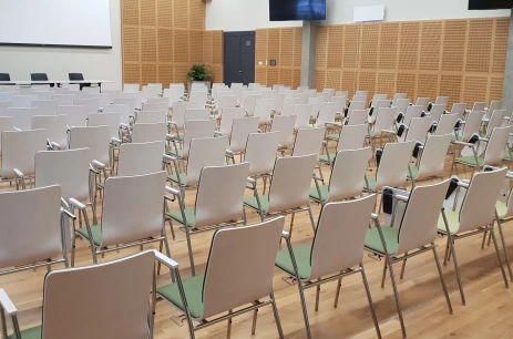 Sala konferencyjna Sala B w Centrum Konferencyjno-Wystawienniczym w Centrum Konferencyjno-Wystawiennicze Instytutu Badawczego Leśnictwa Warszawa