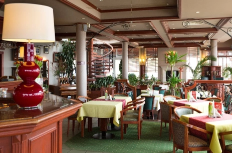 Sala konferencyjna Sala restauracyjna w Hotel - Restauracja Meduza*** Mielno