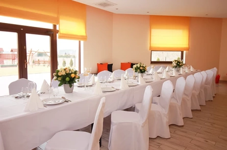 Sala konferencyjna Sala Cytrynowa w Kompleks Rozrywkowo-Konferencyjny CZARDASZ Bydgoszcz