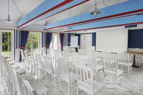 Sala konferencyjna Sala Biała w Klub Mila Kamień Ruciane-Nida