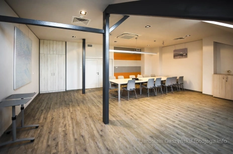 Sala konferencyjna SALA MŁODE WILKI  w Centrum Kultury Euroregionu Stara Rzeźnia Szczecin