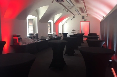 Sala konferencyjna Sala Kolebkowa (Laboratorium) w Centrum Sztuki Współczesnej Zamek Ujazdowski Warszawa