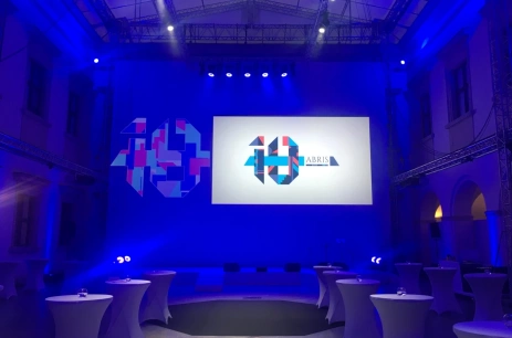 Sala konferencyjna Sala Kolebkowa (Laboratorium) w Centrum Sztuki Współczesnej Zamek Ujazdowski Warszawa