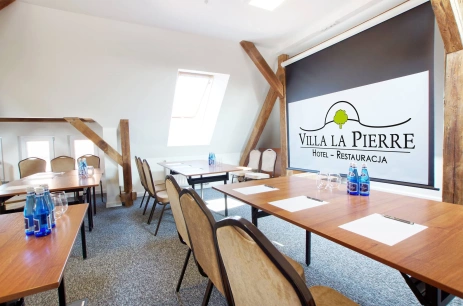 Sala konferencyjna Sala Szkoleniowa w Hotel Villa La Pierre  Strzegom