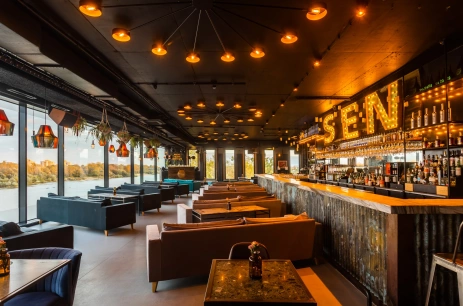 Sala konferencyjna SEN (na 3. piętrze) w SEN MOON Warszawa