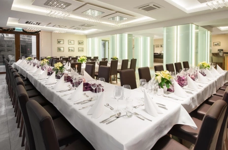 Sala konferencyjna Sala Restauracyjna w Hotel Różany Gaj  Gdynia