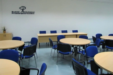 Sala konferencyjna Sala Szkoleniowa 1 w Śląski Inkubator Przedsiębiorczości Ruda Śląska