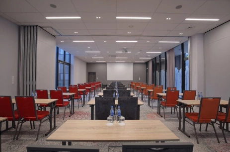 Sala konferencyjna Sale + Restauracja w Active Hotel Wrocław