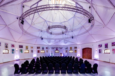 Sala konferencyjna Mała Arena - Sala Okrągła w B&B Julinek Park Warszawa