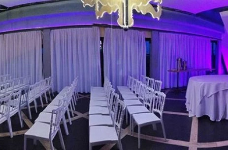 Sala konferencyjna Sala konferencyjna w Ramka Konferencje i Restauracje *** Poznań