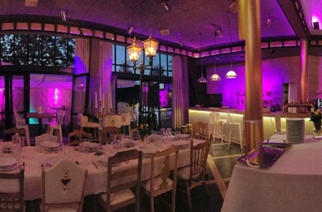 Sala konferencyjna Sala restauracyjna w Ramka Konferencje i Restauracje *** Poznań