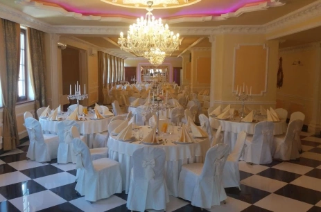 Sala konferencyjna Sala Konferencyjno-Bankietowa w Pałac Rodowo Prabuty