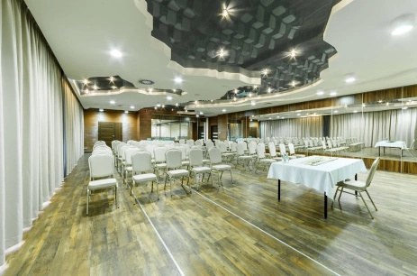 Sala konferencyjna Sala Lustrzana w SANVIT Lake Resort & Spa *** Okuninka