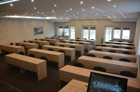 Sala konferencyjna Sala konferencyjna w Sale konferencyjno-wykładowe ELITMAT Mińsk Mazowiecki