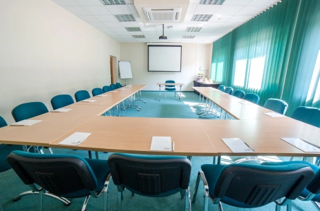 Sala konferencyjna Sala wykładowa  J. Malczewski w Pałac pod Kampinosem                             PAŹDZIERNIK -10% Leszno