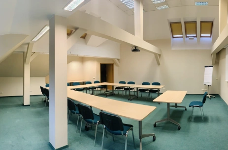 Sala konferencyjna Sala wykładowa  S. Lem w Pałac pod Kampinosem                             PAŹDZIERNIK -10% Leszno