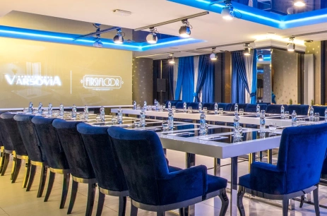 Sala konferencyjna Sala konferencyjna Gold w Varsovia Apartamenty Warszawa