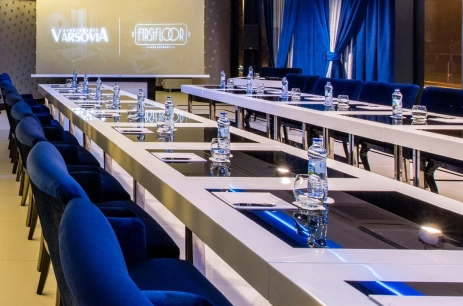 Sala konferencyjna Sala konferencyjna Gold w Varsovia Apartamenty Warszawa