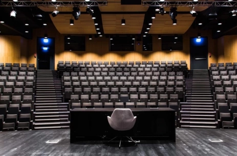 Sala konferencyjna Sala konferencyjna w Muzeum II Wojny Światowej w Gdańsku Gdańsk