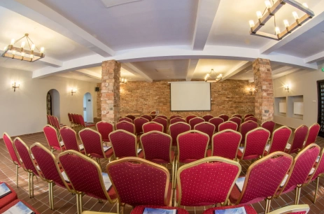 Sala konferencyjna Kapitularz w Hotel Podklasztorze Sulejów
