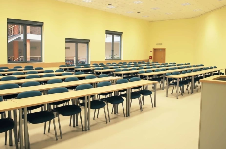 Sala konferencyjna Aula A 1 - 160-200 miejsc w Wydział Zarządzania Uniwersytetu Łódzkiego Łódź