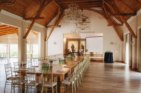 Sala konferencyjna Sala Diamentowa w Skansen Bicz Family & SPA Stare Miasto