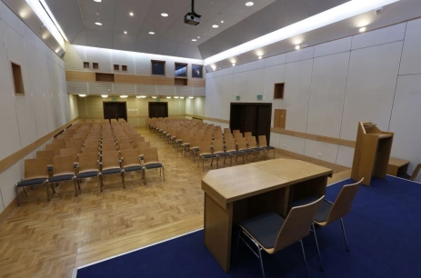 Sala konferencyjna Sala Konferencyjna w Spichlerzach na Ołowiance w Ośrodek Kultury Morskiej Gdańsk