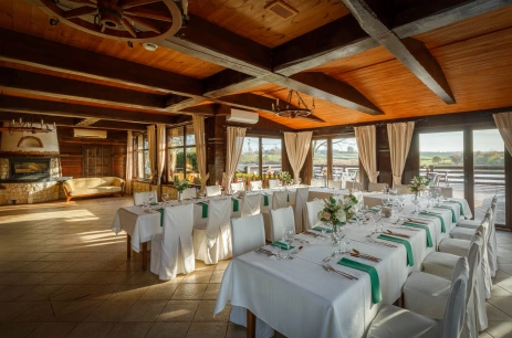 Sala konferencyjna Karczma w Hotel Dwór Bogucin Garbów