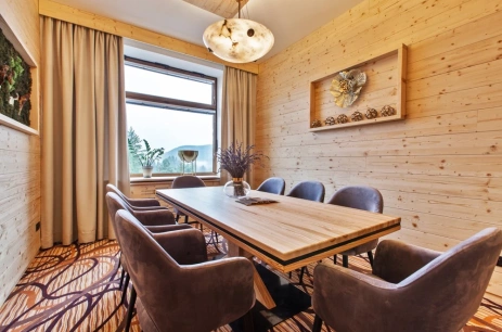 Sala konferencyjna Parlour Srdiečko w HOTEL PARTIZÁN**** Congress & Wellness resort - Slovakia Tále - Słowacja