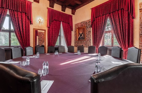 Sala konferencyjna Sala Lustrzana w Zamek w Uniejowie, Dom Pracy Twórczej Uniejów