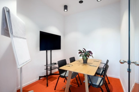 Sala konferencyjna Sala spotkań 4 w Mogilska 43 Cowork Kraków