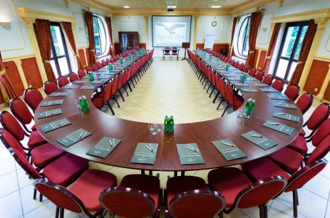 Sala konferencyjna Sala Kolumnowa w Hotel Ognisty Ptak Węgorzewo