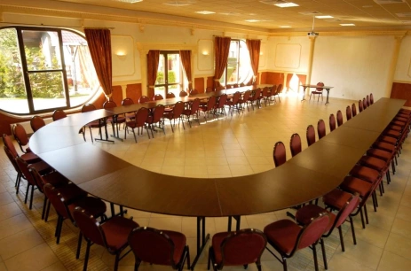 Sala konferencyjna Sala Kolumnowa w Hotel Ognisty Ptak Węgorzewo