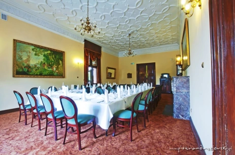 Sala konferencyjna Sala kawiarnia w historycznych częściach Pałacu Hardta w Pałac Wąsowo Wąsowo