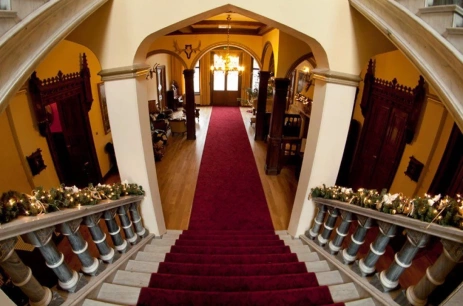 Sala konferencyjna Sala kominkowa w historycznych częściach Pałacu Hardta w Pałac Wąsowo Wąsowo