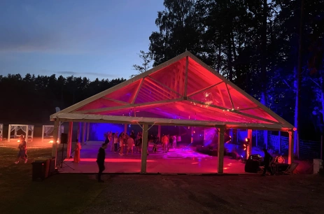 Sala konferencyjna Sala plażowa - namiot eventowy nad brzegiem jeziora- w Ruciane Park Mazury resort & spa Ruciane-Nida