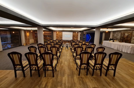 Sala konferencyjna Sala Kajak w Zacisze Nad Nidą Resort Pińczów