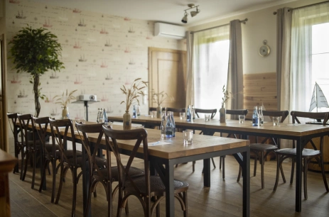 Sala konferencyjna Sala Admiralska w Ostoja Dwa Jeziora Węgorzewo