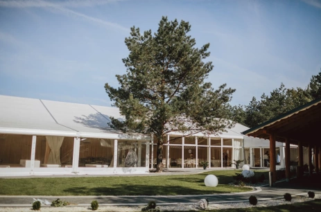 Sala konferencyjna Namiot w Hotel & Resort Bajka Grodziec