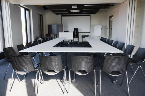 Sala konferencyjna Salka Konferencyjna parter w eNStudios Poznań