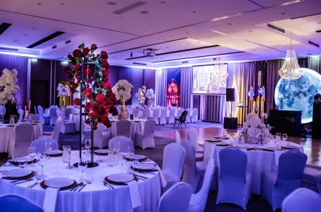 Sala konferencyjna BANKIETOWA w Hampton by Hilton Poznan Swarzedz | HUBO Centrum Konferencyjne Poznań
